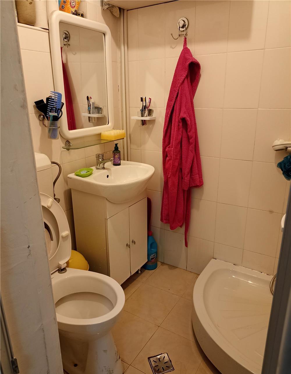 Piata Muncii, bdul Basarabia cu Mihai Bravu, 3 camere decomandate