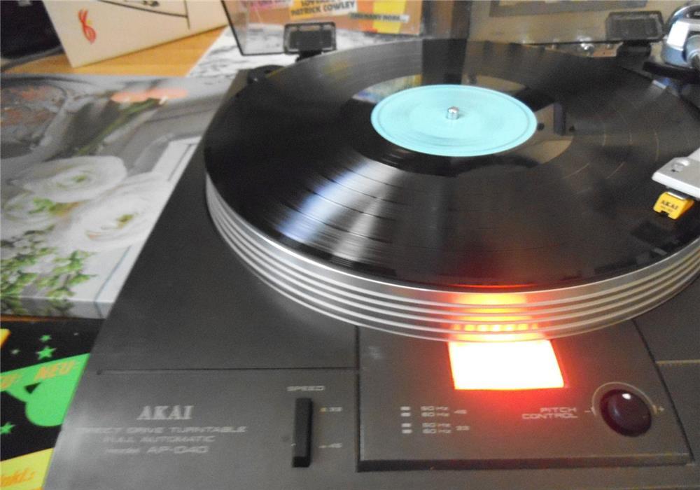 Pick-up AKAI AP D-40C  Direct Drive Full Automatic Records Player