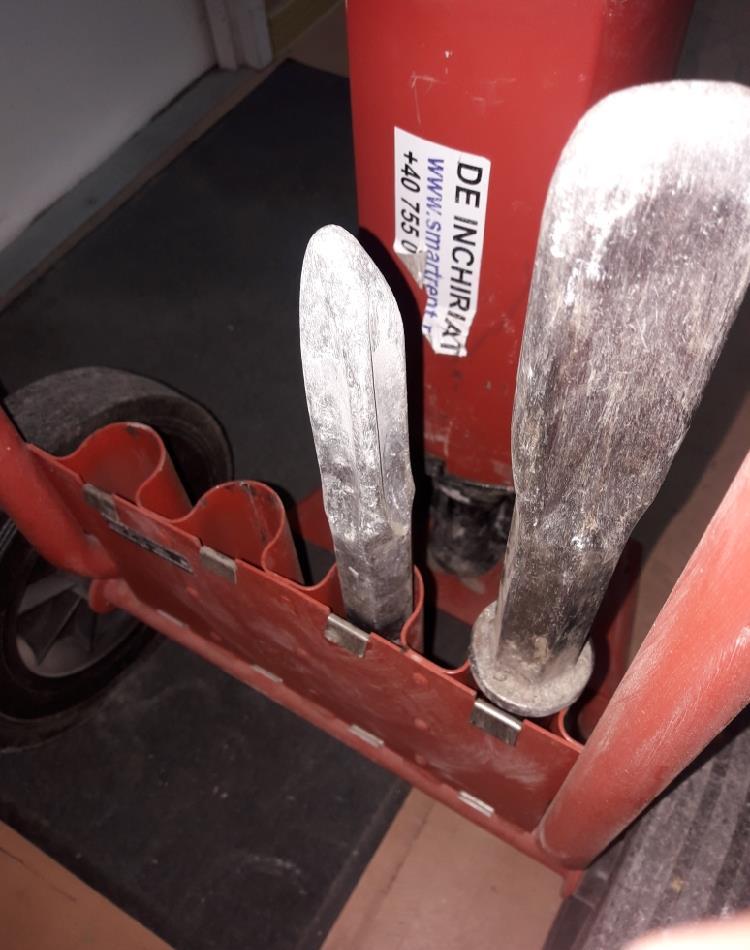 Pickhammer Hilti TE 3000.Inchiriaza duminica pentru o zi si primesti a doua zi gratis!