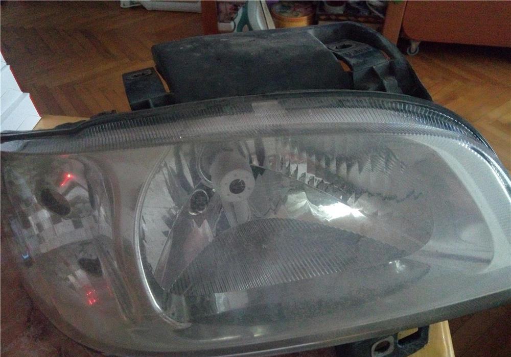 Piese din dezmembrări