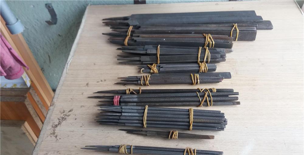 Pile diferite