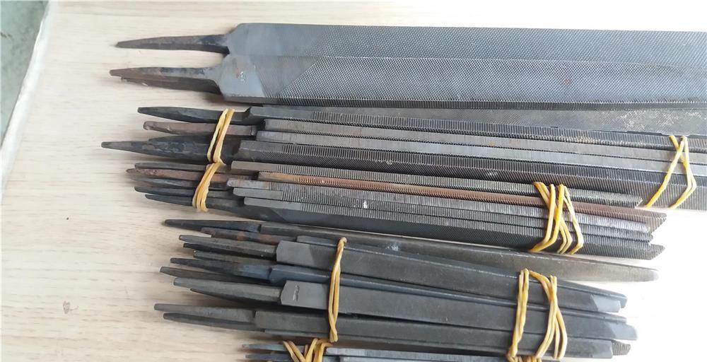 Pile diferite