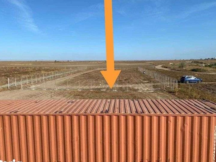 Plaja Corbu - teren intravilan în spate la "Un Bar"