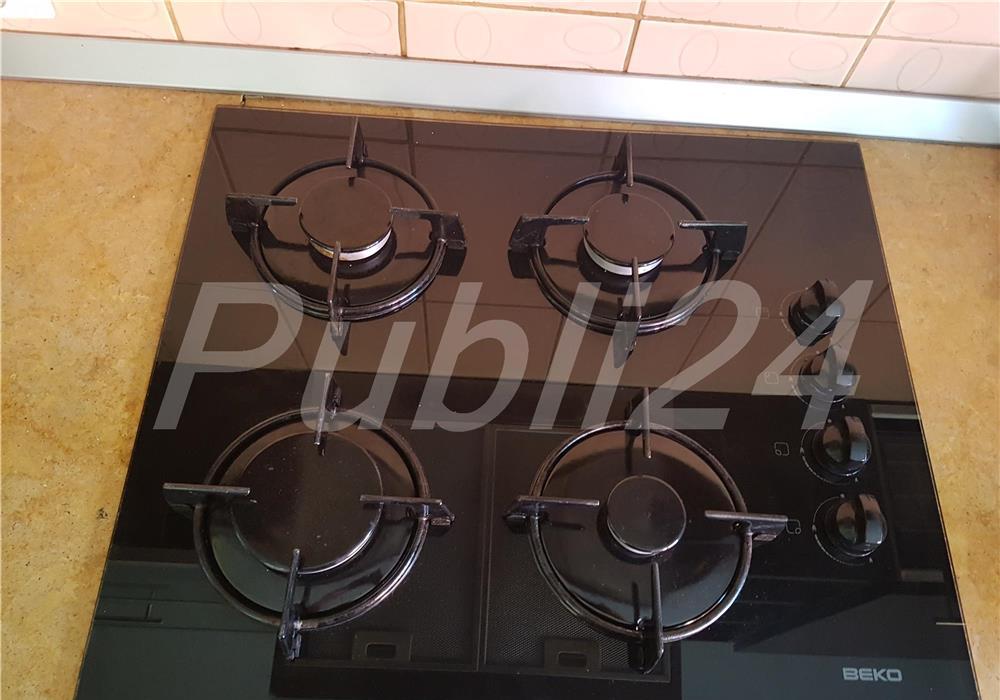 Plita Beko  pe gaz cu 4 ochiuri