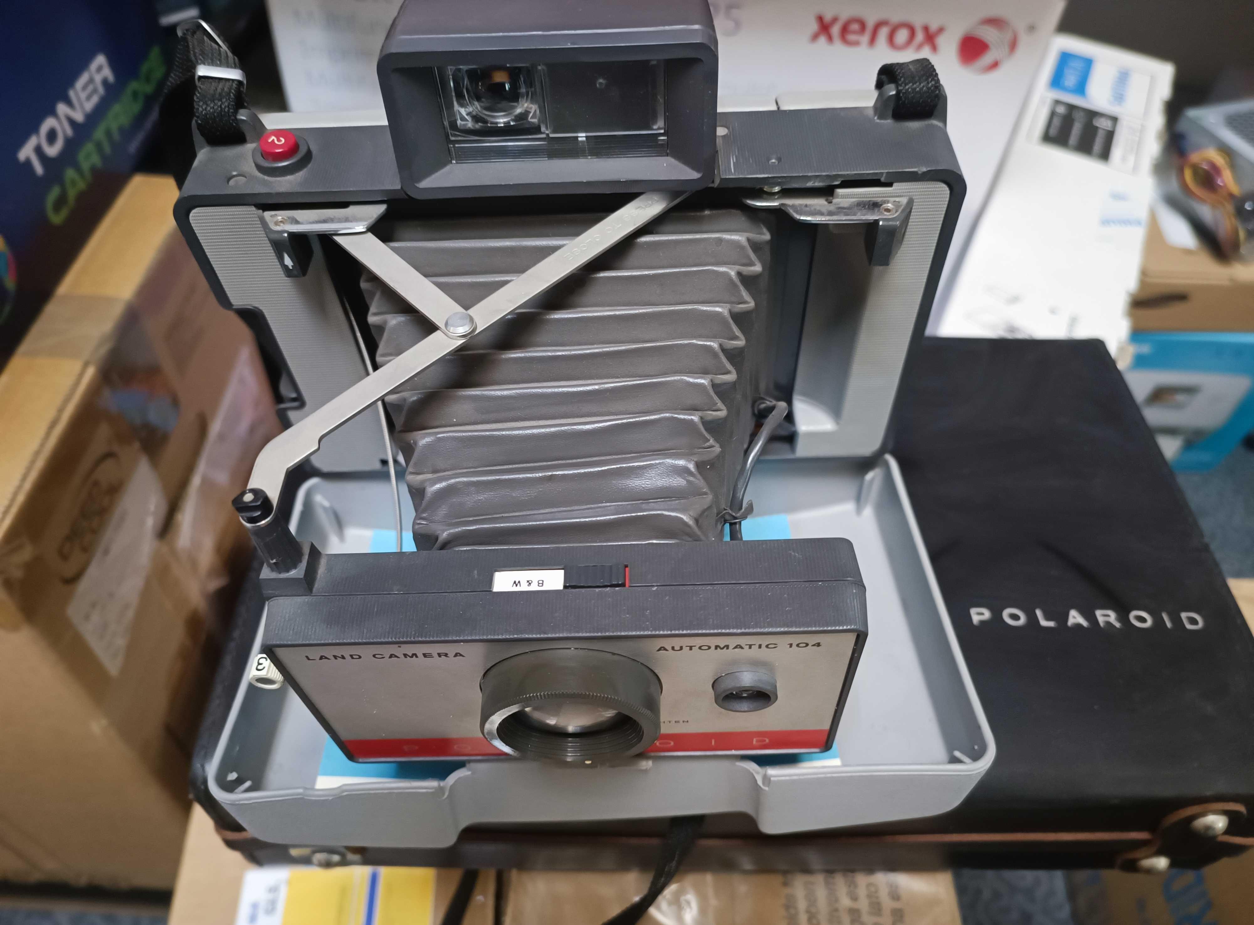 polaroid land camera automatic 104