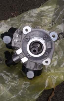 Pompa inalte combustibil Q7 4.2TDI ..250KW 2009...2015 tip motor CCFC..CCFA Bosch