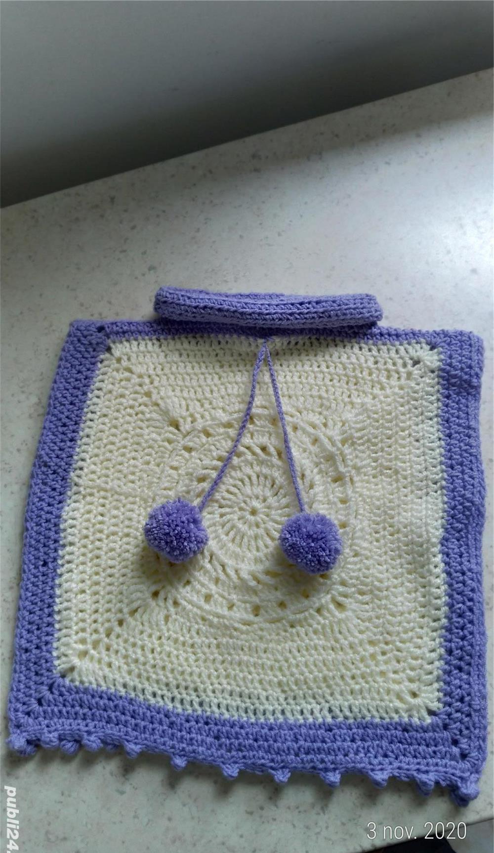 Poncho nou crosetat pentru fetite