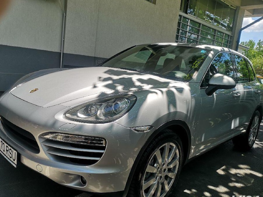 Porsche cayenne