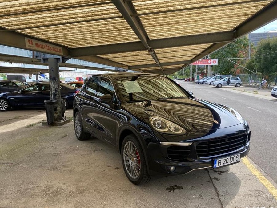 Porsche Cayenne Hybrid