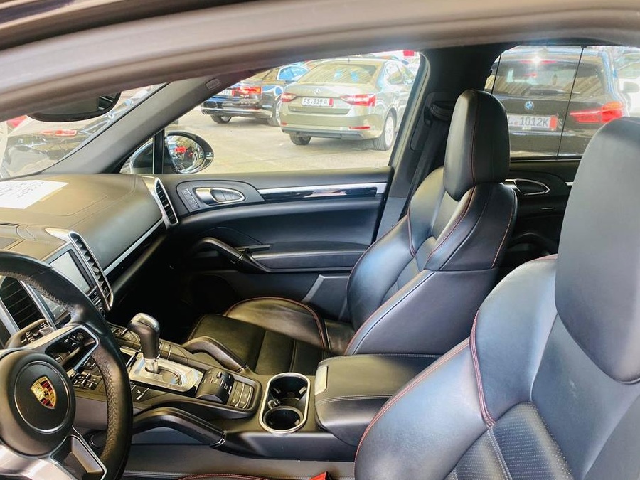 Porsche Cayenne Hybrid