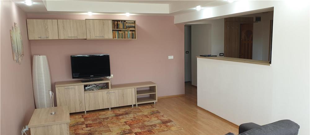 Pozitionare excelenta si zona linistita, spatiu foarte generos, recent renovat.