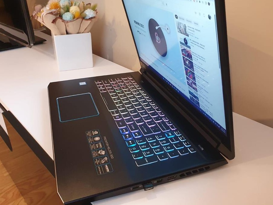 Predator Helios 300 17,3'' i7 9750hq nvidia 2060rtx SSD