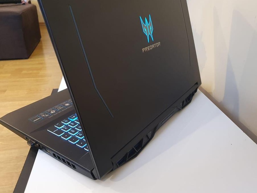 Predator Helios 300 17,3'' i7 9750hq nvidia 2060rtx SSD
