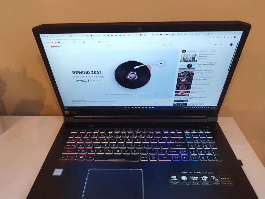 Predator Helios 300 17,3'' i7 9750hq nvidia 2060rtx SSD