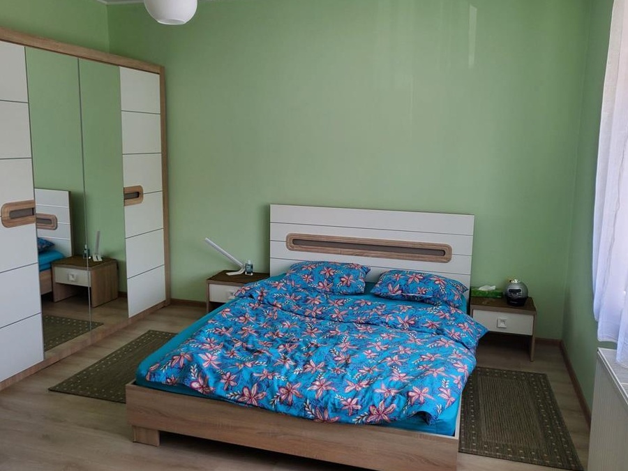 primim in chirie o doamna singura,nu se accepta cupluri