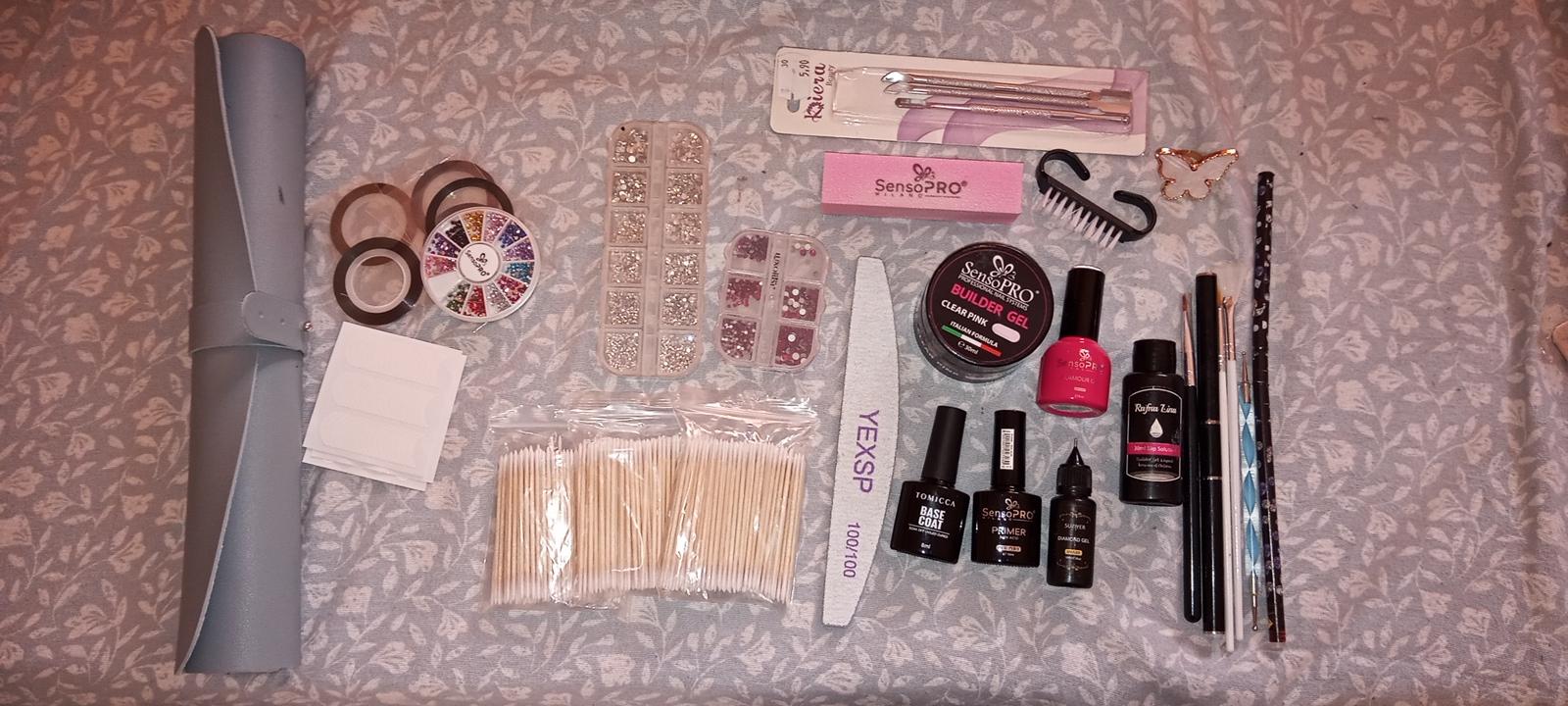 Produse pentru unghii