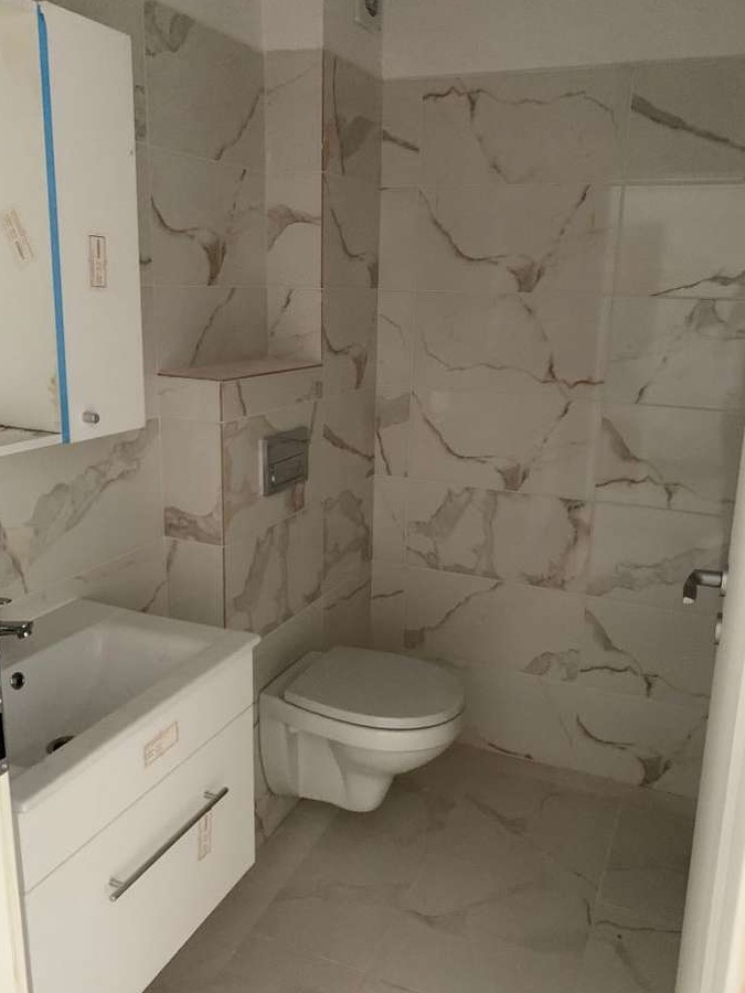 PROMOTIE!! Apartament 3 camere , Metrou Berceni (10-12min)