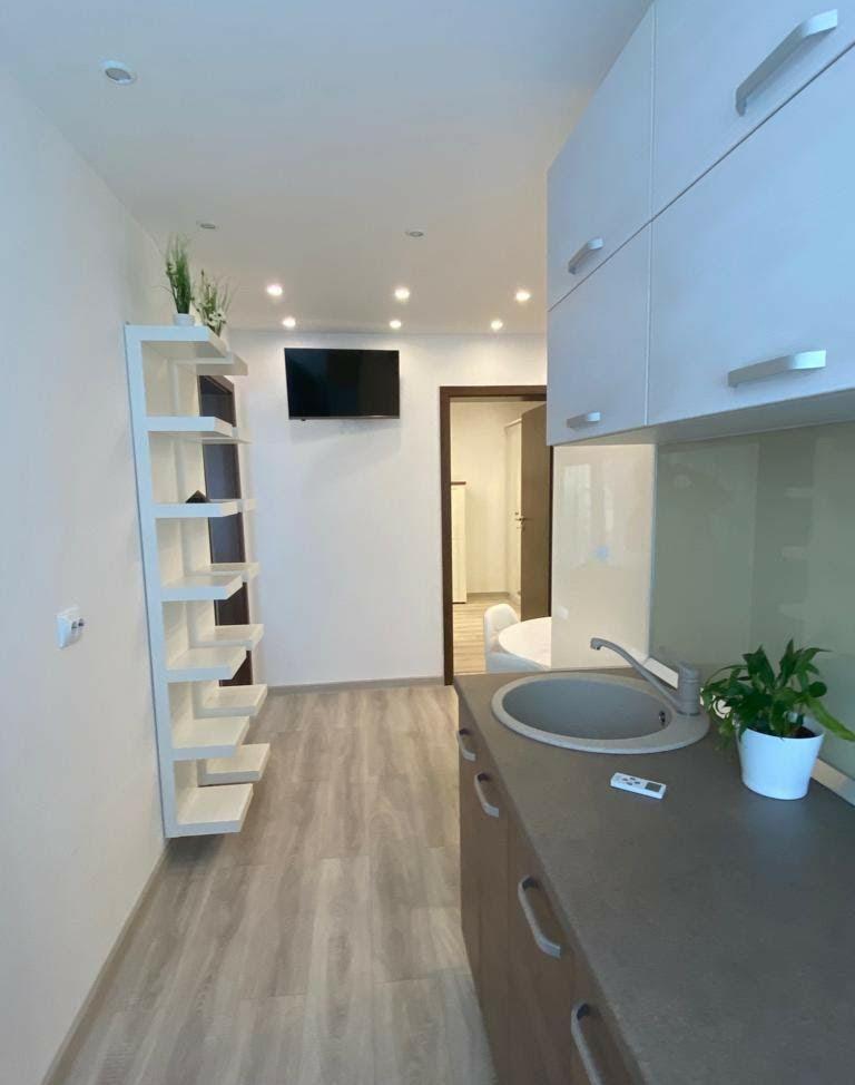 Propietar Apartament 3camere sector 4pret 107,000euro negociabil
