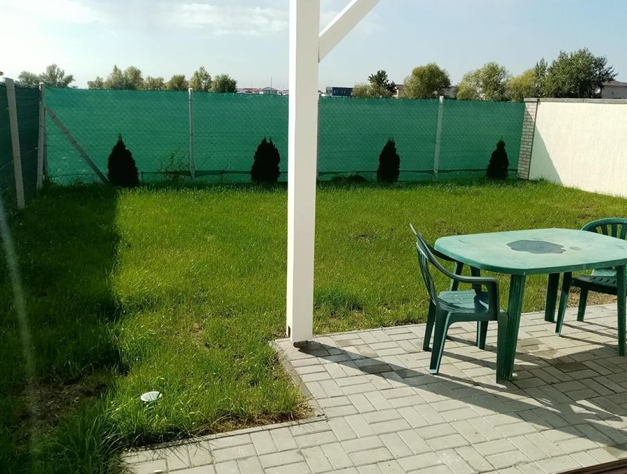 Proprietar 1/2 duplex 93 mp, 4 cam, 2 bai, toate utilitatile