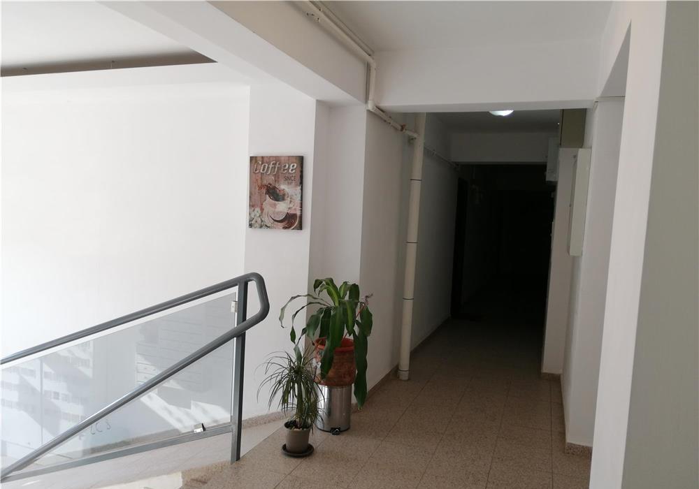 Proprietar, 2 camere, liber, mobilat, Militari Residence