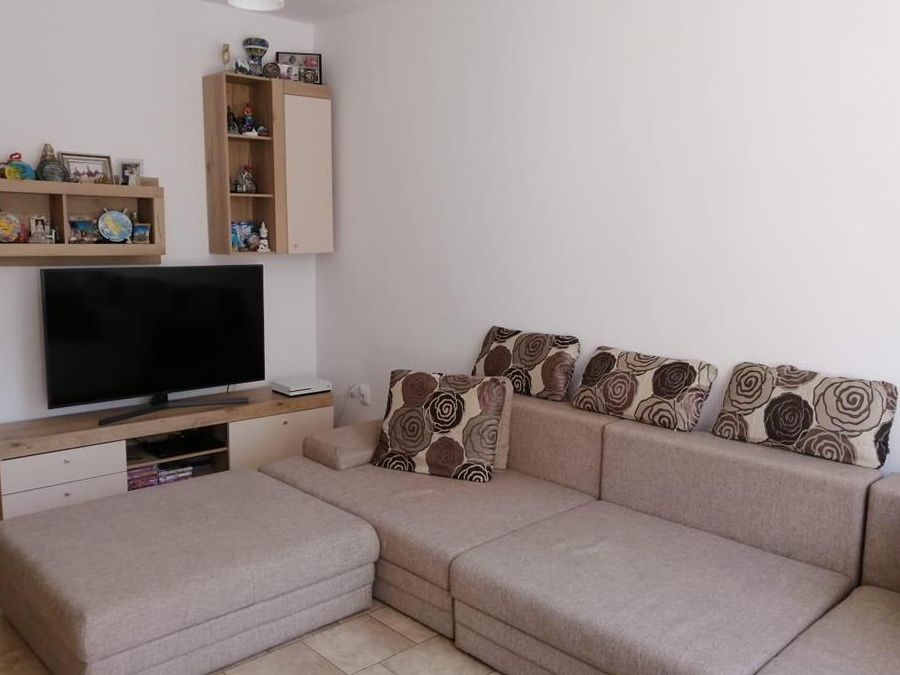 Proprietar, apartament 109m2 in vila, teren propriu in cf 200m2, garaj 23m2