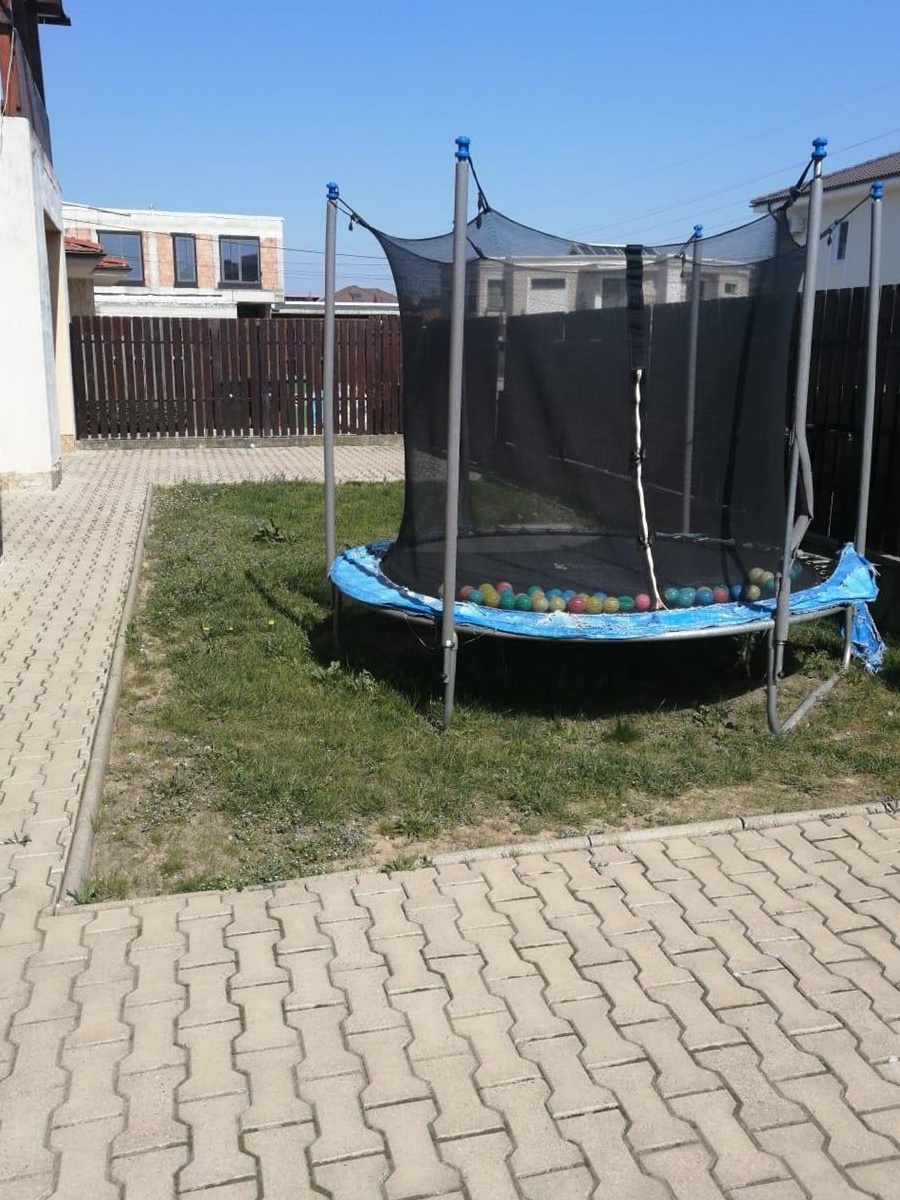 Proprietar, apartament 109m2 in vila, teren propriu in cf 200m2, garaj 23m2