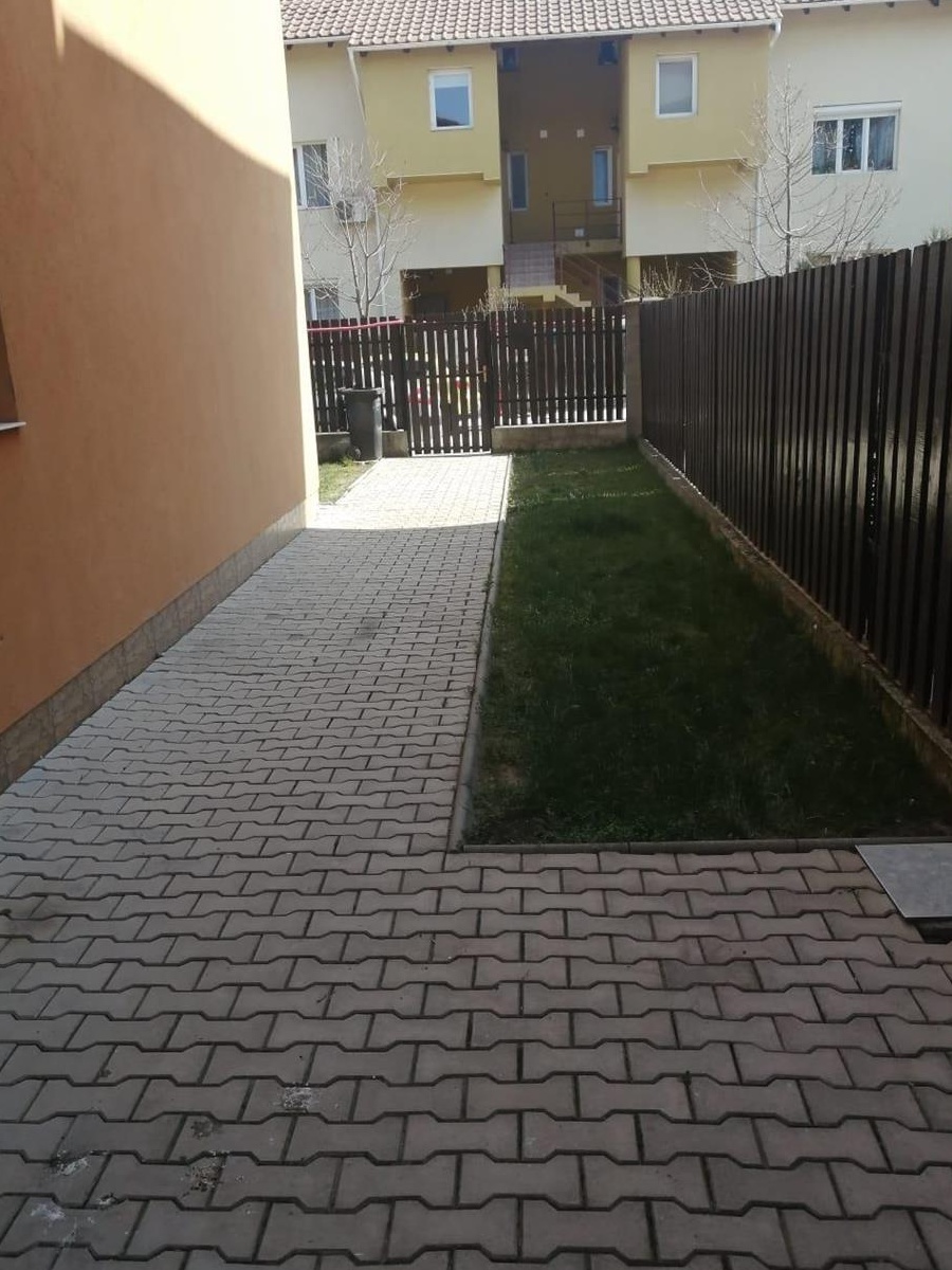 Proprietar, apartament 109m2 in vila, teren propriu in cf 200m2, garaj 23m2