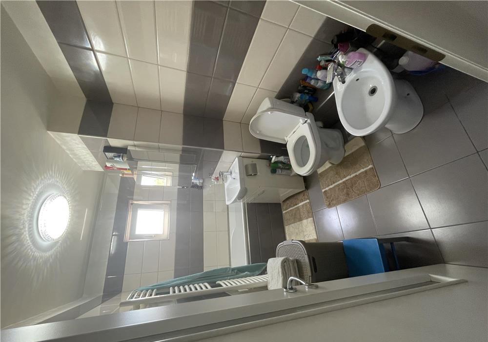 Proprietar apartament spațios