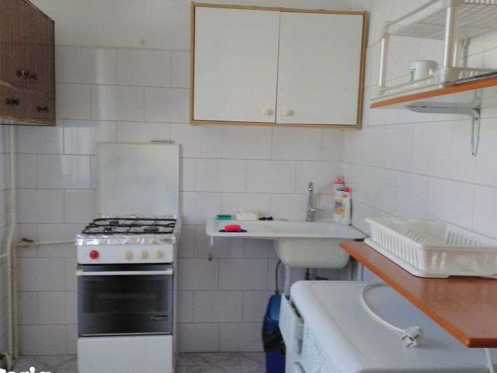 Proprietar – gars metrou Piata Sudului, ctr ANAF