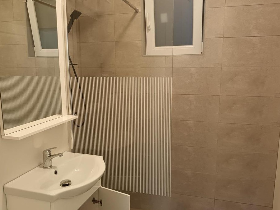 Proprietar, închiriez aot 4 camere, 2 băi,2 balcoane, toate facilitățile mobilat/nemobilat