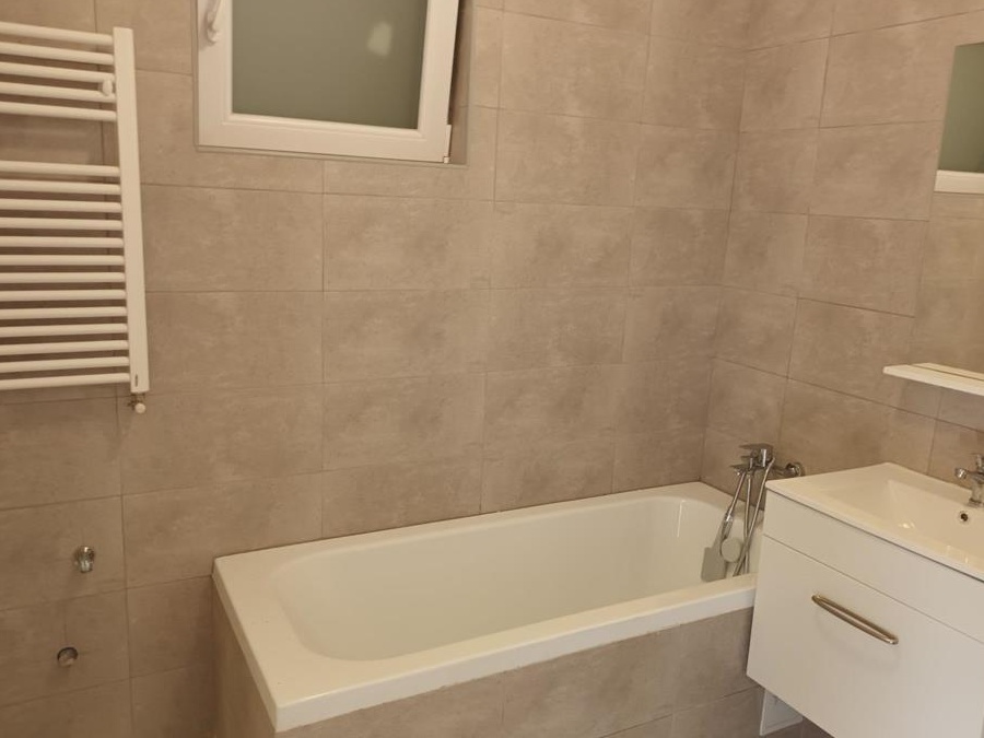 Proprietar, închiriez aot 4 camere, 2 băi,2 balcoane, toate facilitățile mobilat/nemobilat