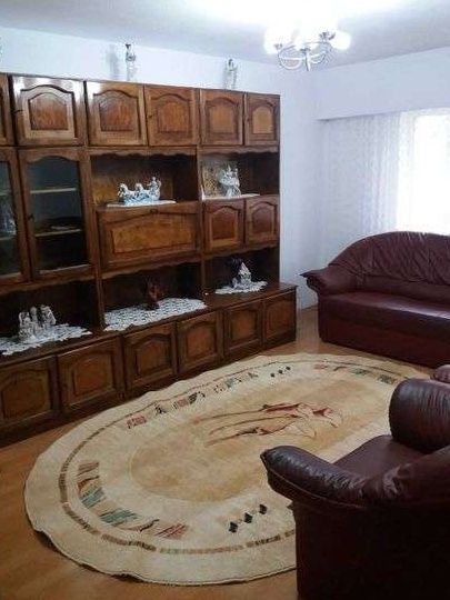 PROPRIETAR, inchiriez ap 2 cam/D et 1/4, la Rond Vechi -CUG, 400 E/neg