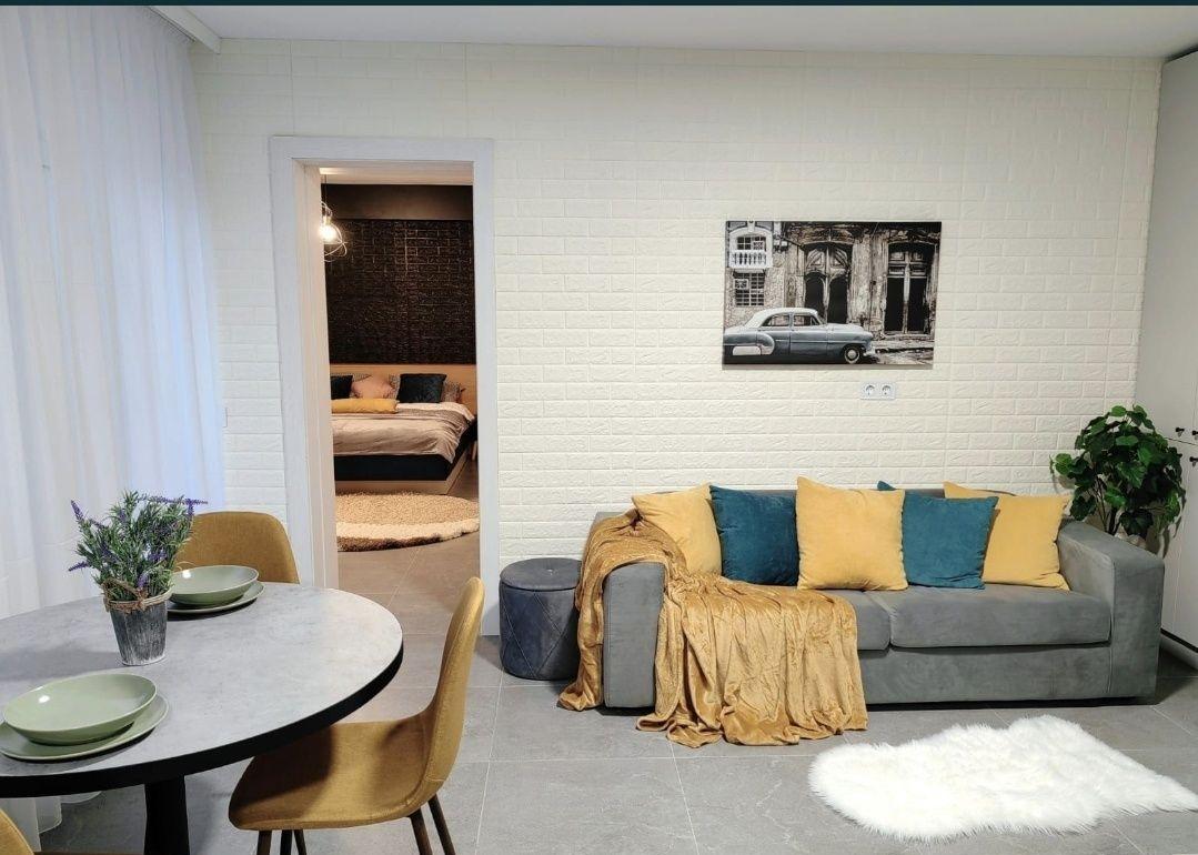 Proprietar inchiriez apartament 2 camere