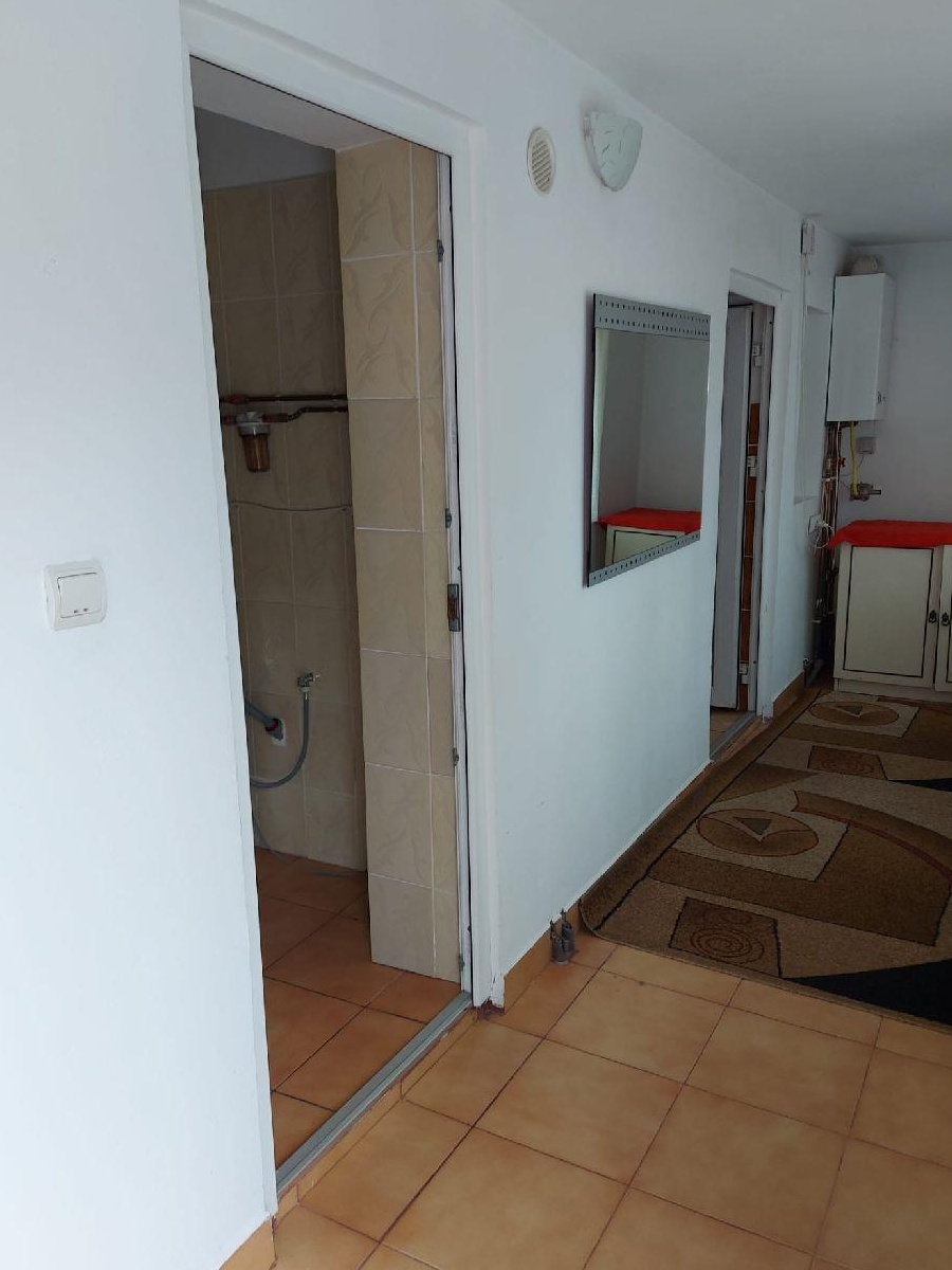 Proprietar inchiriez apartament cu o camera