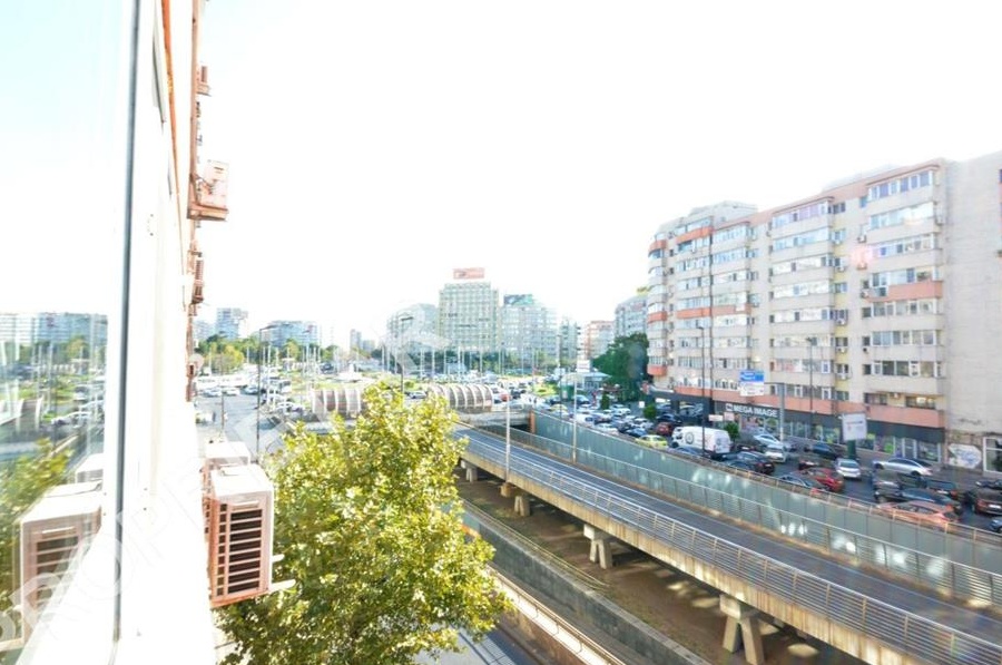 Proprietar inchiriez apartment 2 camere Stefan cel mare, 1 min metrou Obor