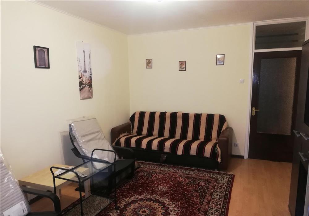 proprietar Inchiriez garsoniera Tineretului - Piscului
