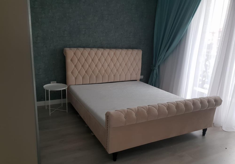Proprietar, închiriez Penthouse