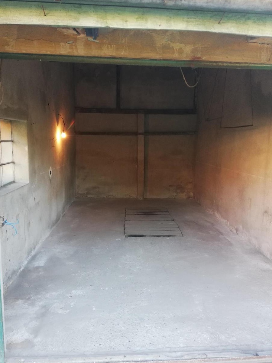 Proprietar inchiriez spatiu depozitare 18mp, in spate la UVT, Elisabetin/Complex Studentesc