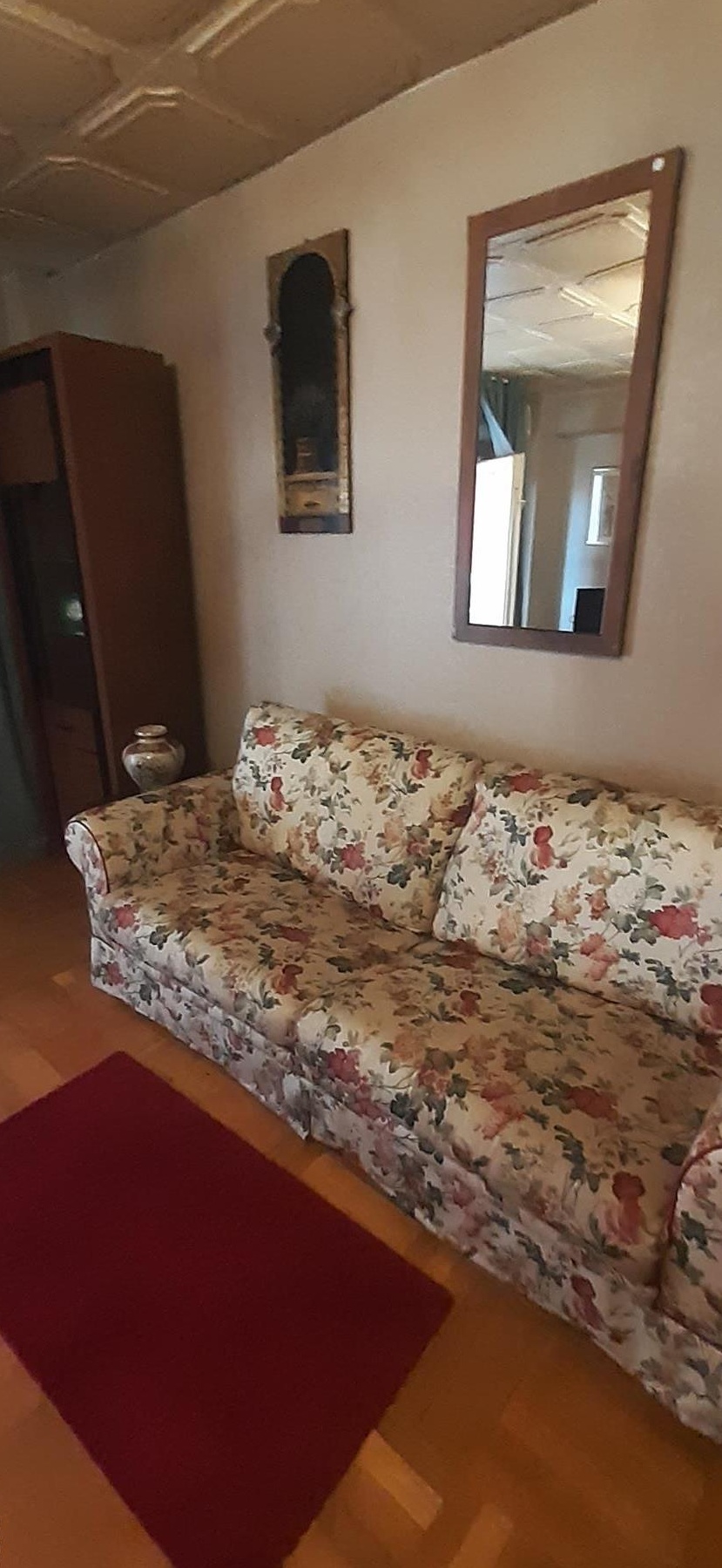 Proprietar ofer apartament 2 camere spre inchiriere, etaj 2 din 4, zona bulevardul Decebal, 440 euro