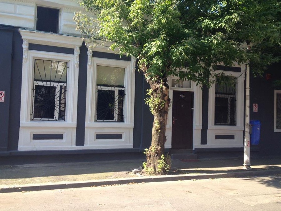 Proprietar Spatiu Comercial-Showroom - Birouri strada Traian 137, colt cu Popa Soare 72