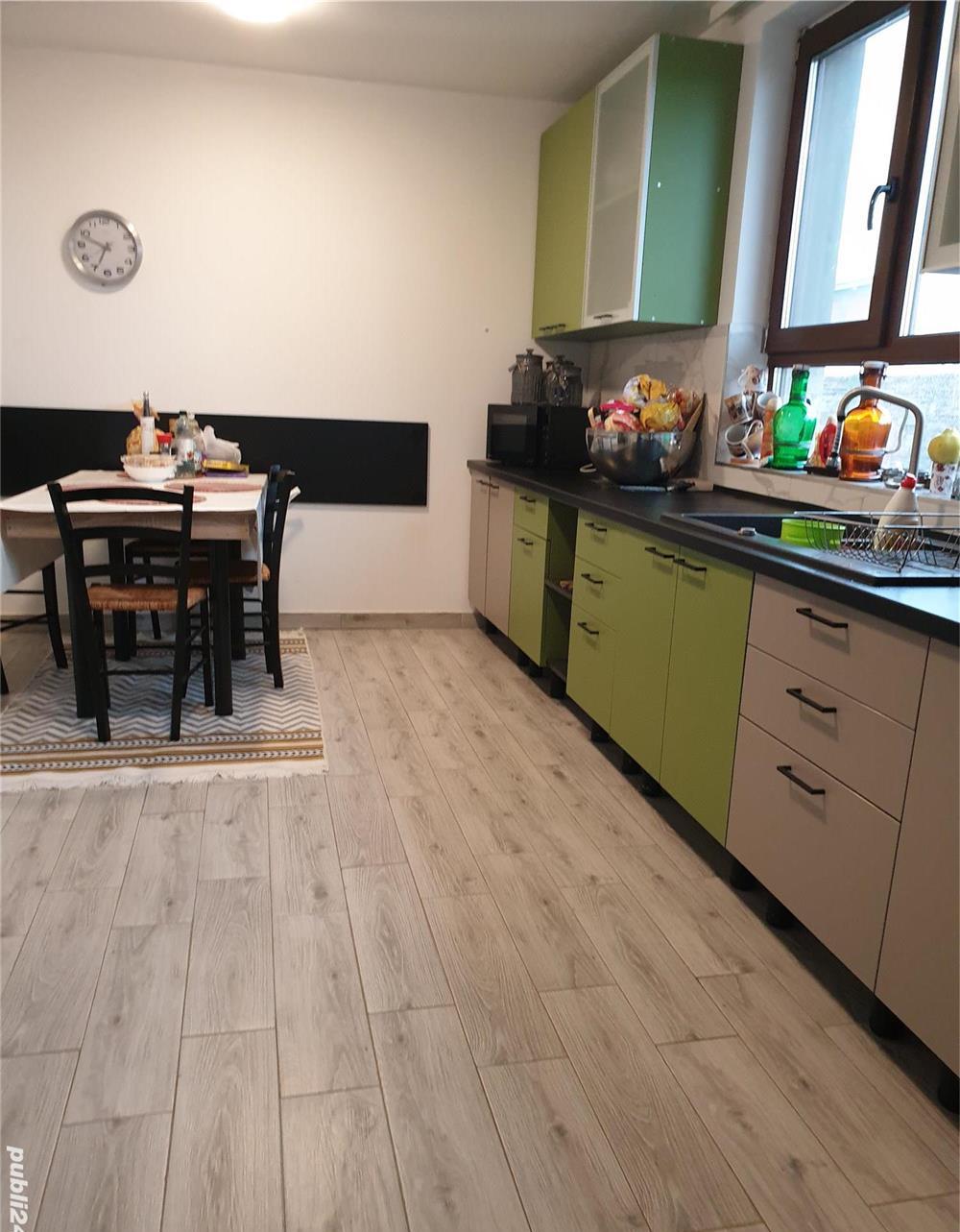 Proprietar vând 1/2 duplex  128mp