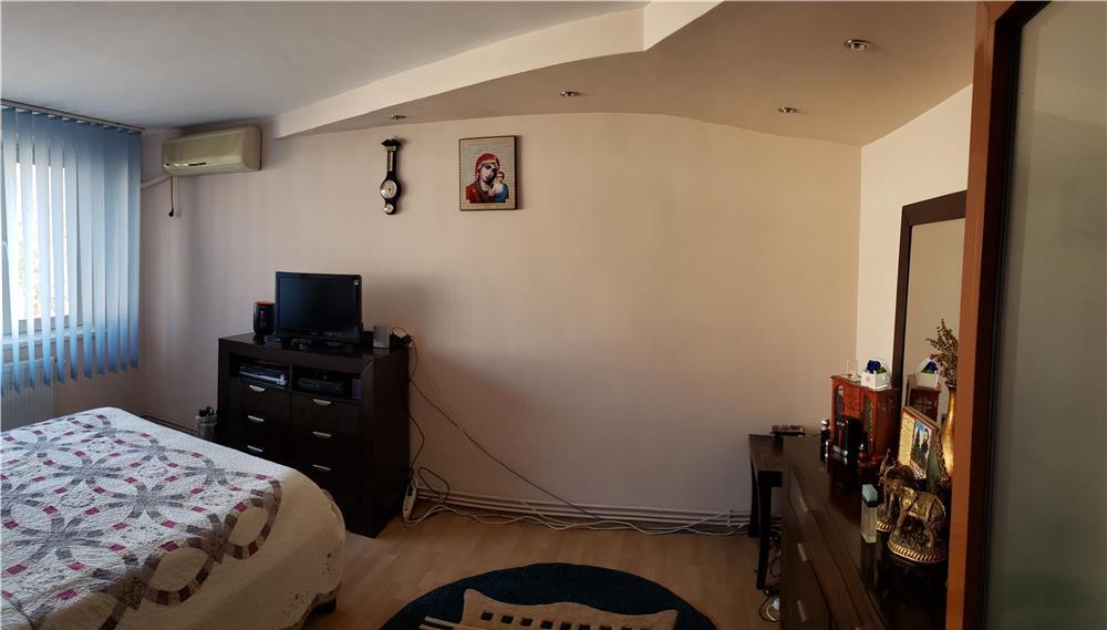Proprietar, vand 4 camere Dr.Taberei-Valea Argesului