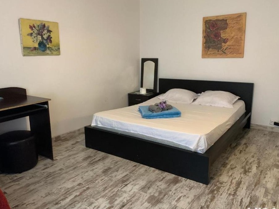 Proprietar, vand ap 2 cam la parter/4 zona rond alba iulia