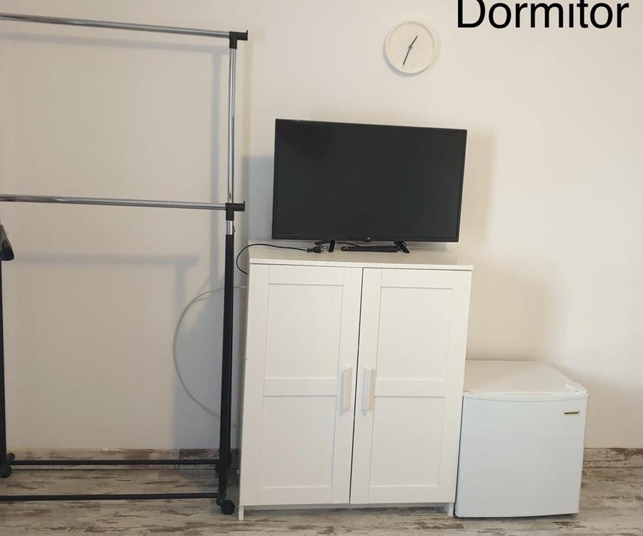 Proprietar, vand ap 2 cam la parter/4 zona rond alba iulia
