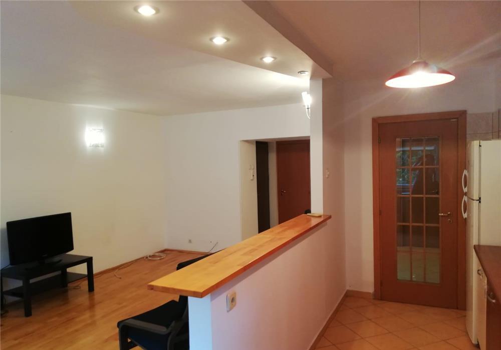 Proprietar vand ap. 3 cam. bloc din 2000-Unirii - Udriste - mobilat - 83 mp et 1/4