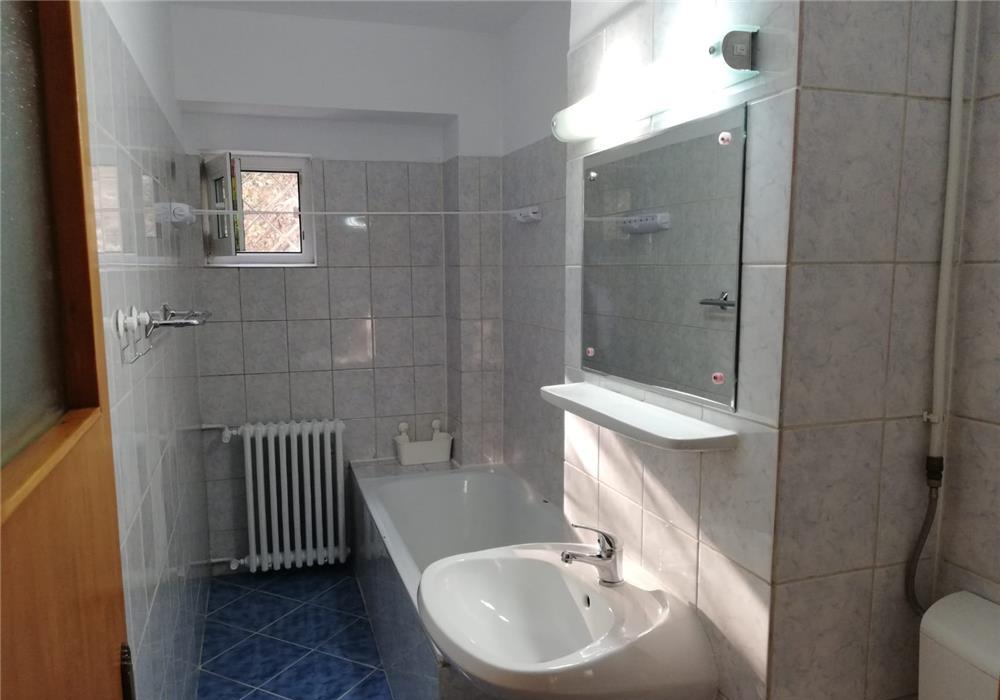 PROPRIETAR vand ap.2 camere decomandat - Bloc din 2000- UNIRII-Udriste - Matei Basarab-63 mp utili