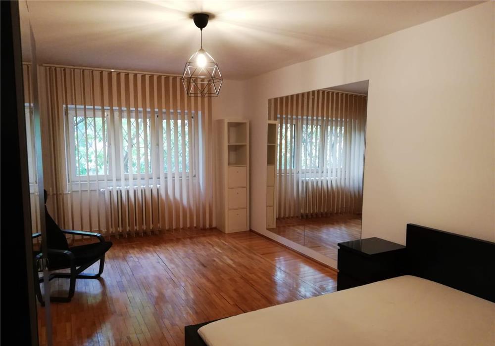 PROPRIETAR vand ap.2 camere decomandat - Bloc din 2000- UNIRII-Udriste - Matei Basarab-63 mp utili