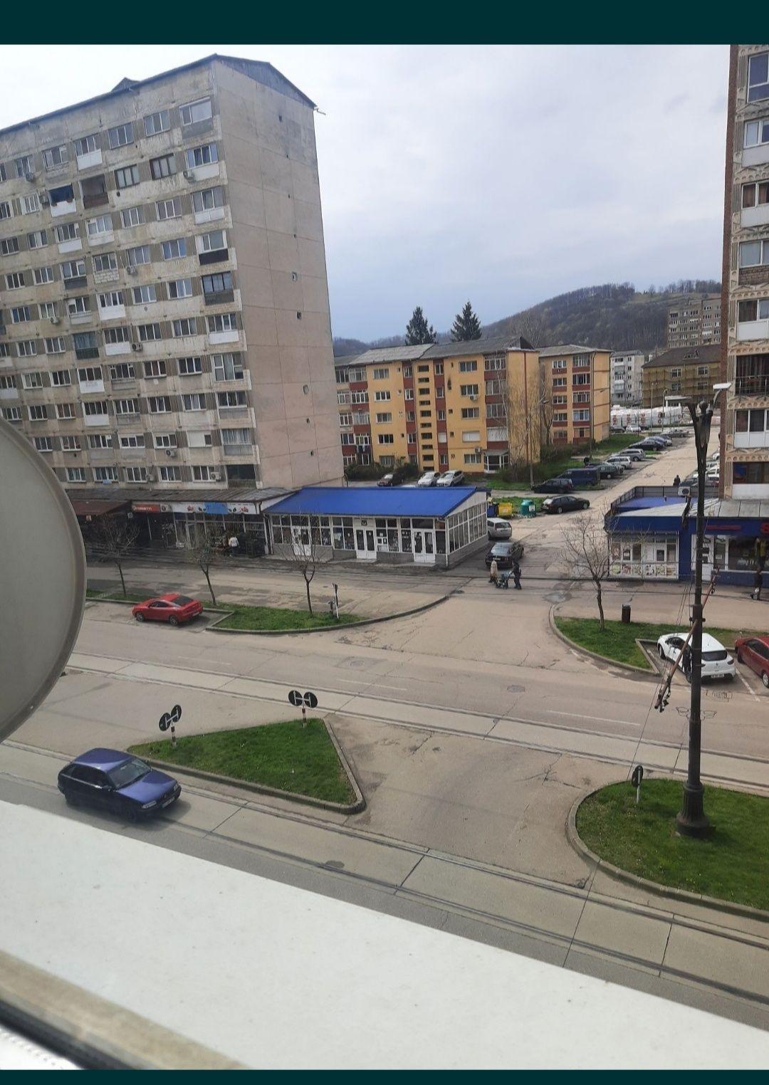 Proprietar vând apartament