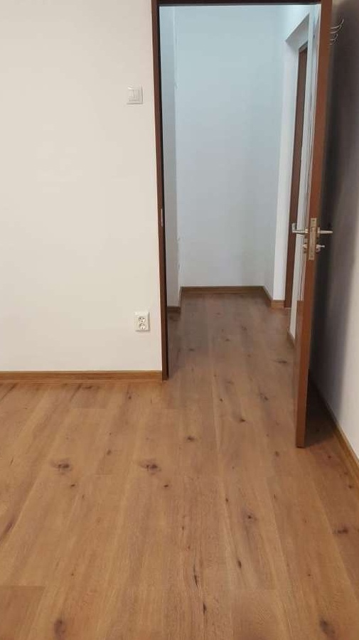 proprietar vand - apartament 2 camere str.Elev Stefan Stefanescu 63