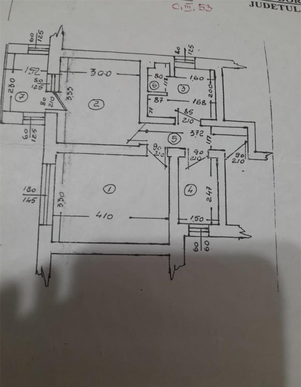 Proprietar vand apartament 2 cam.in Dorohoi jud Botosani